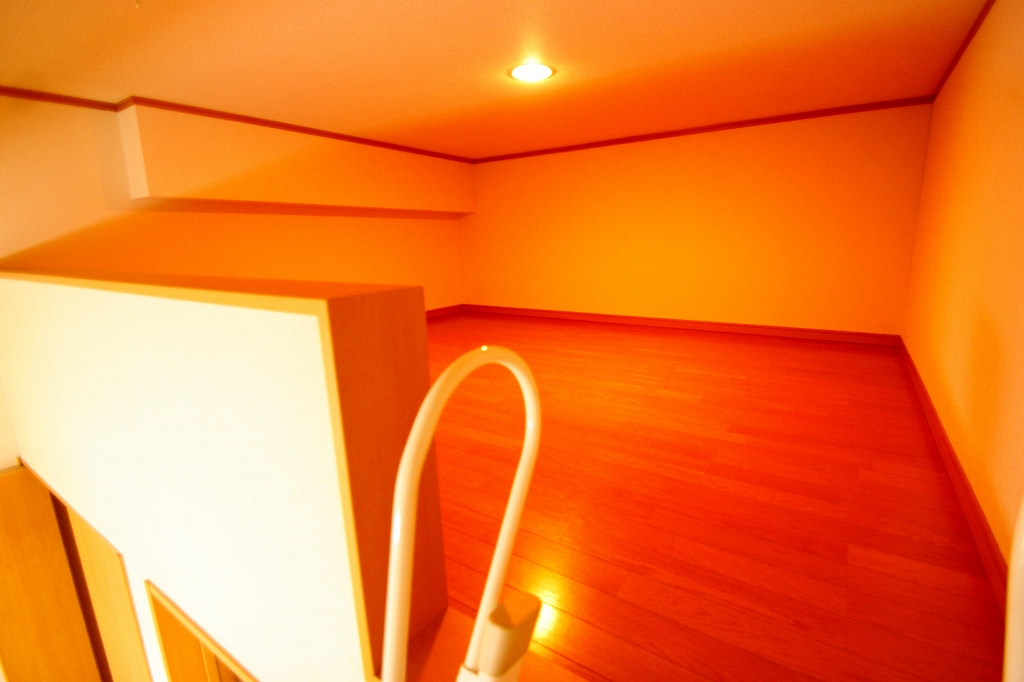 Other room space. ■ Same apartment It is similar to photo