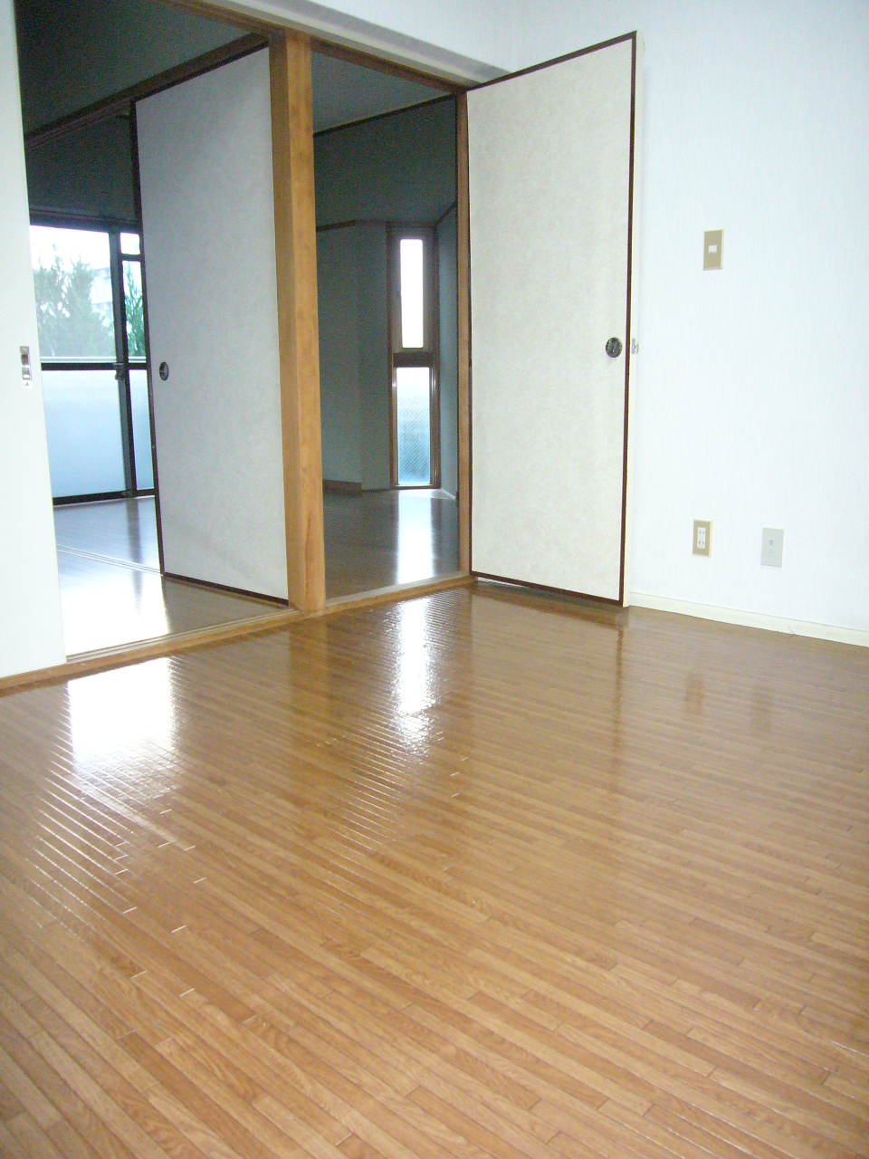 Living and room. Similar room