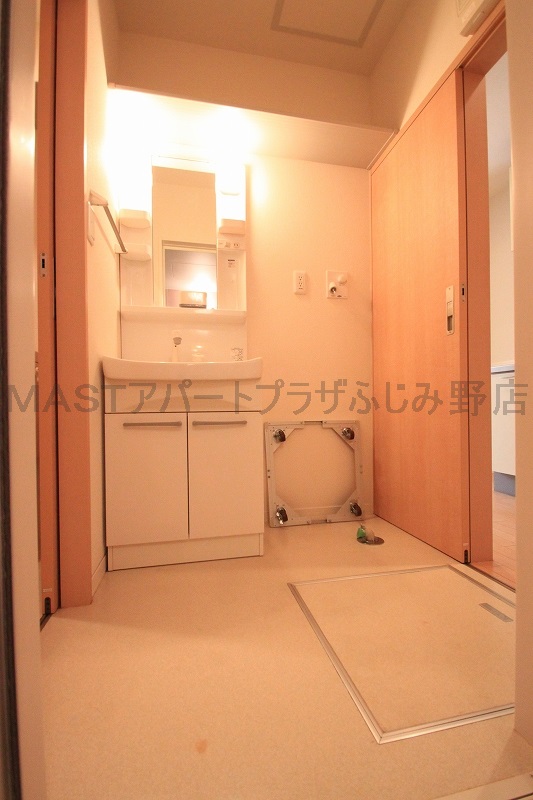 Other. 0m to the lavatory (Other)