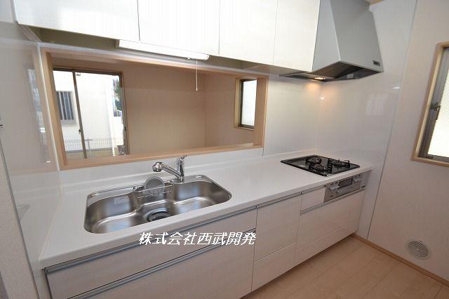 Kitchen.  [Building 3] Indoor (12 May 2013) Shooting