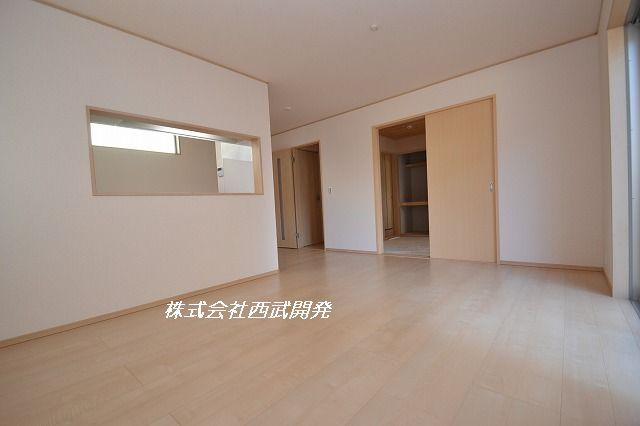 Living.  [Building 3] Indoor (12 May 2013) Shooting