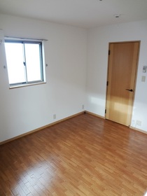 Living and room. Since the corner room two-sided lighting