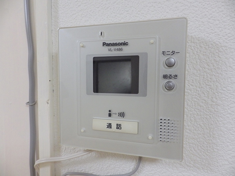 Other Equipment. TV monitor with a phone that visitors at a glance ☆