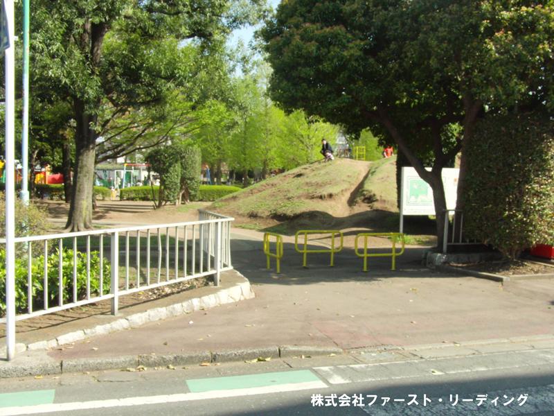 park. Mizuhodai to Central Park 208m