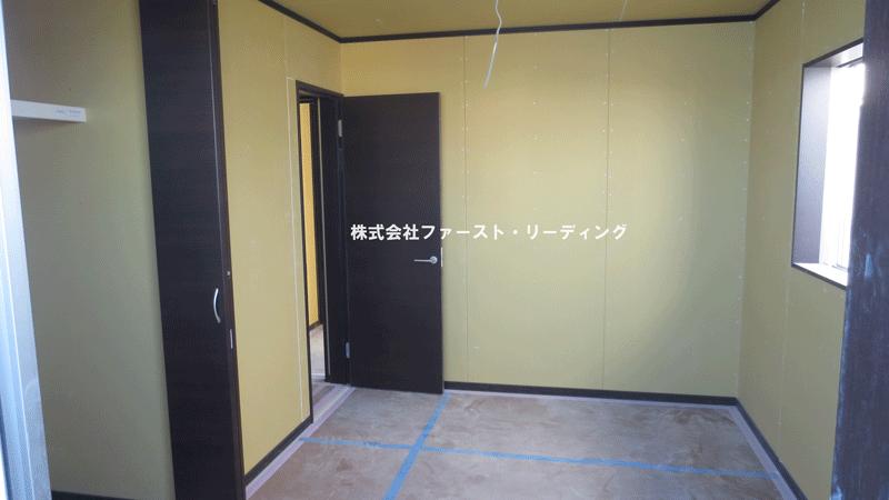 Non-living room. In the woodwork (11 May 2013) Shooting