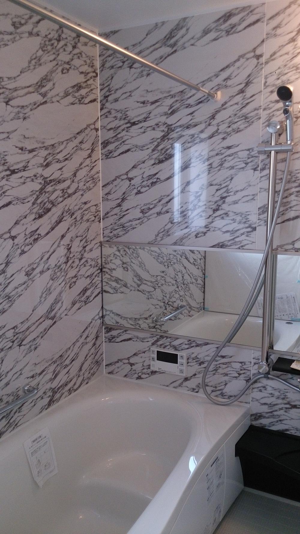 Bathroom. Indoor (10 May 2013) Shooting