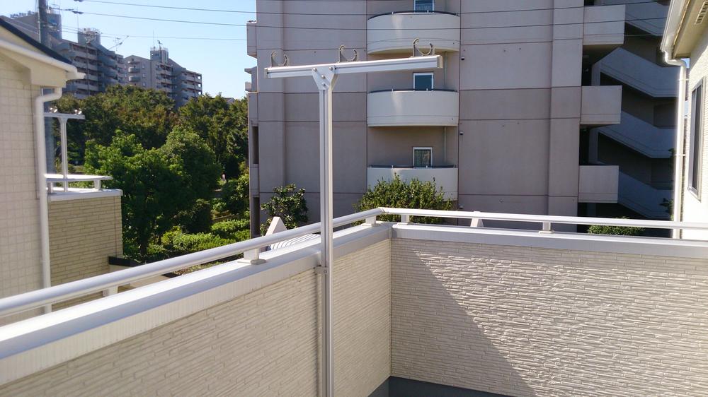 View photos from the dwelling unit. Indoor (10 May 2013) Shooting