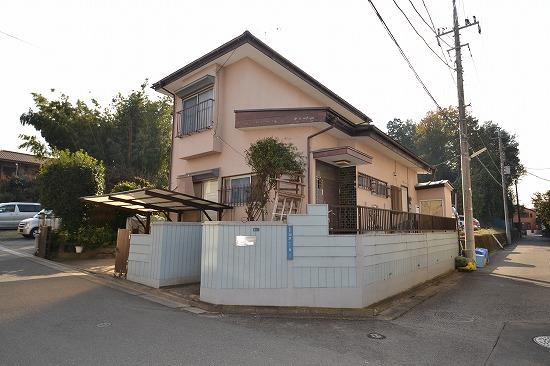 Local photos, including front road. Local photos, including the front road (November 2013) Shooting