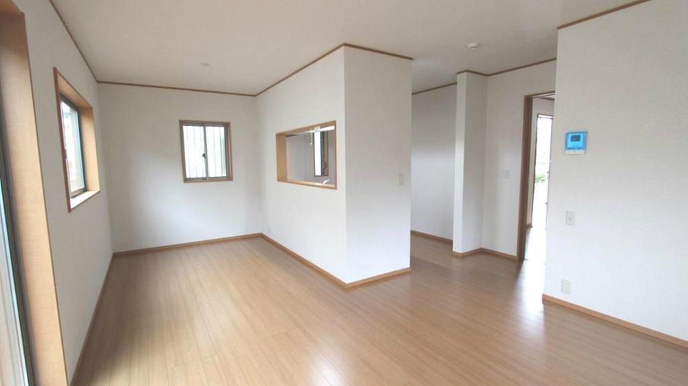 Living. Reference: construction cases living