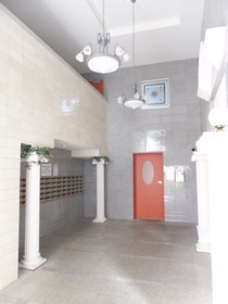 Entrance. E-mail BOX