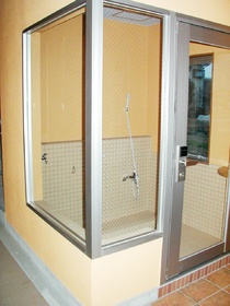 Other common areas. It is trimming Room