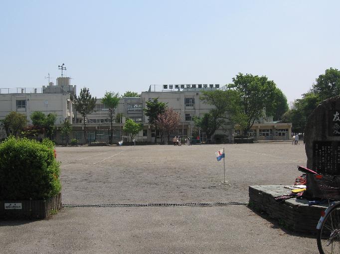 Primary school. Katsuyori up to elementary school (elementary school) 500m