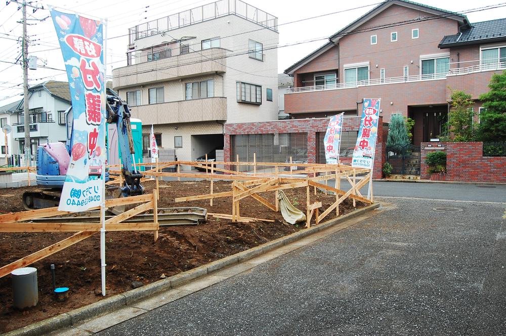 Local photos, including front road. Local (September 2013) Shooting