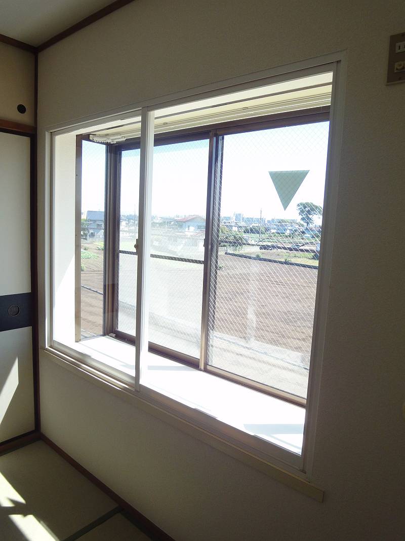 Living and room. Japanese-style bay window