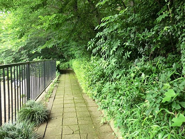 park. 453m until Uchikoshi park