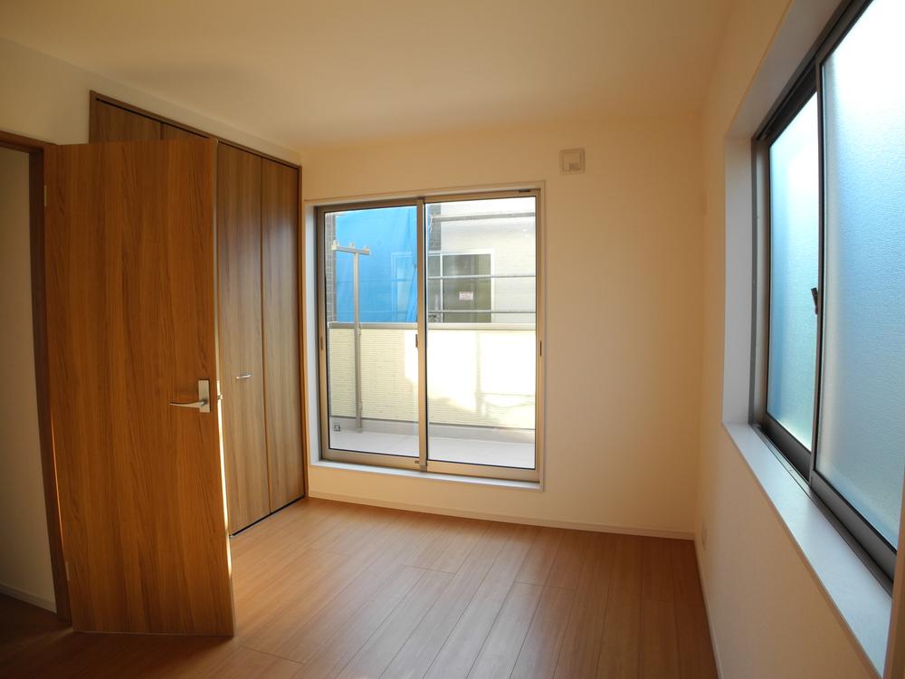 Non-living room. Indoor (11 May 2013) Shooting