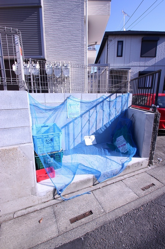 Other common areas. ■ Same apartment It is similar to photo