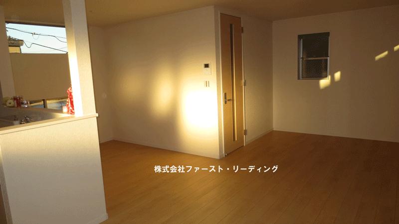 Living. 18 Pledge LDK balcony Stylish living space of cafe style in which the white tones! (December 14, 2013) Shooting