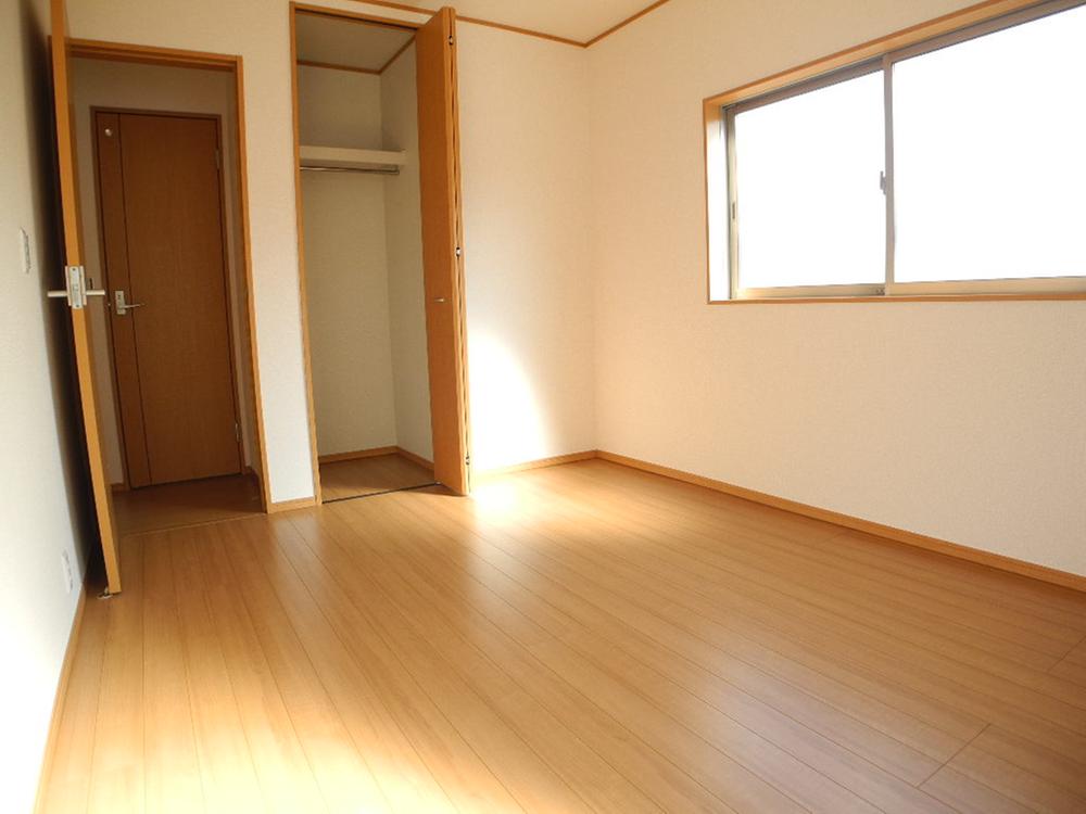 Non-living room. Indoor (11 May 2013) Shooting