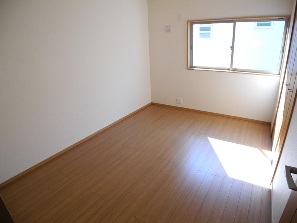 Non-living room. Indoor (11 May 2013) Shooting