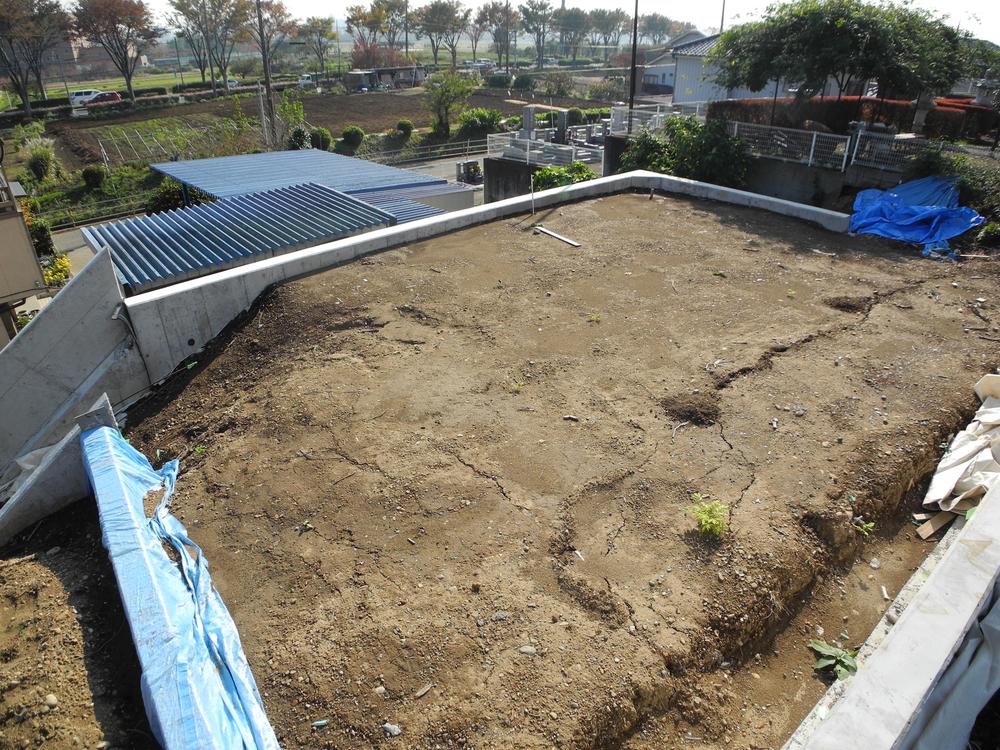 Local appearance photo. Local (11 May 2013) Shooting