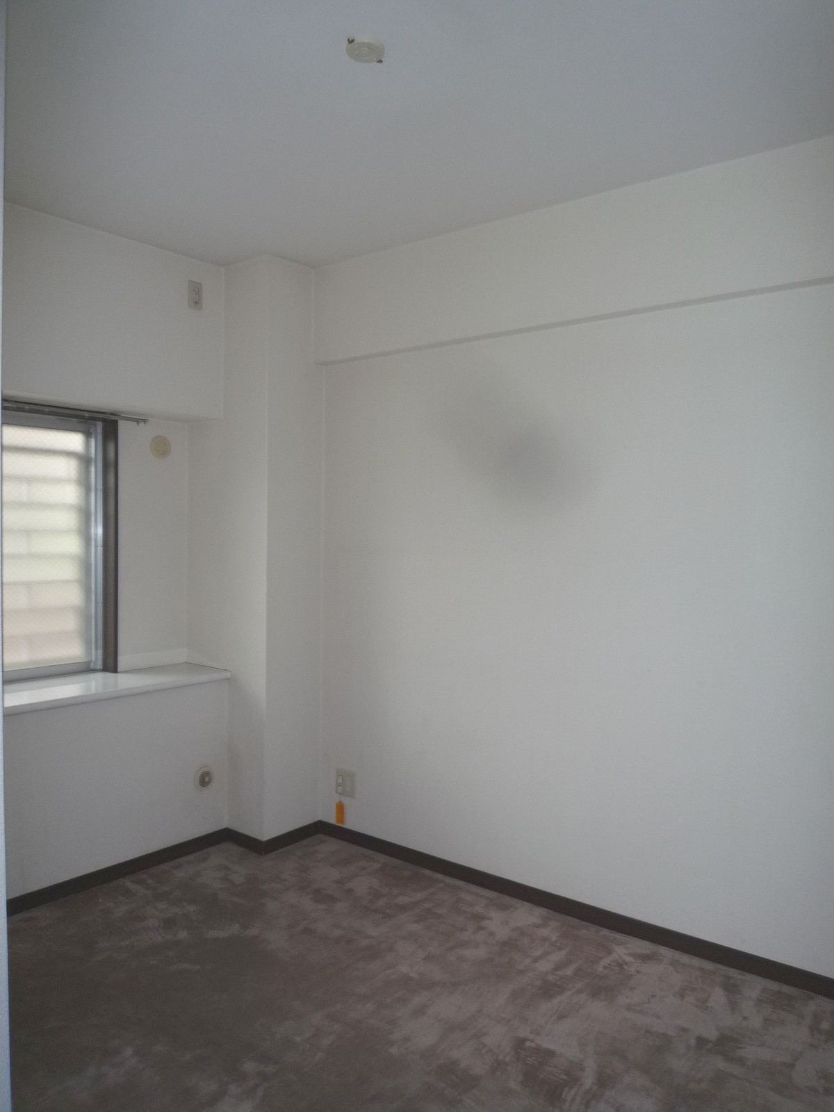 Other room space. Western part is carpeted