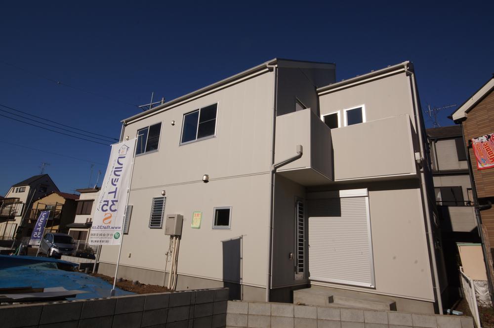 Local appearance photo