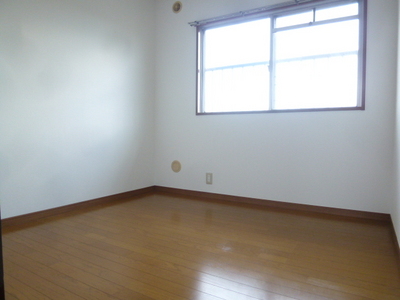 Living and room. Room 2