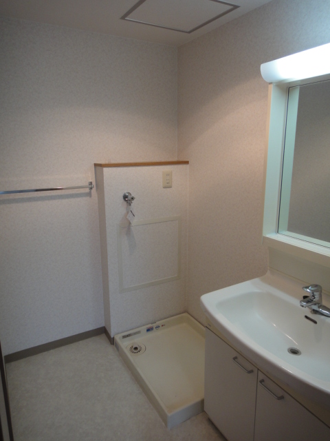 Washroom. It is a vanity mirror is also easy to use in large. 