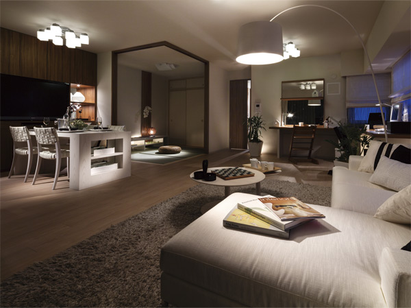 Living.  [living ・ dining] The depth of the relaxation is, Invite to true wealth. Quality atmosphere in harmony that breadth and nestled of the total strike, It has achieved a space in which talk about the true richness. Demand was for the, Essential sufficiency. It each other sound is deep peace and magnificent high aesthetics. (Model Room J-type ・ Menu plan ・ Some paid ・ Application deadline Yes)