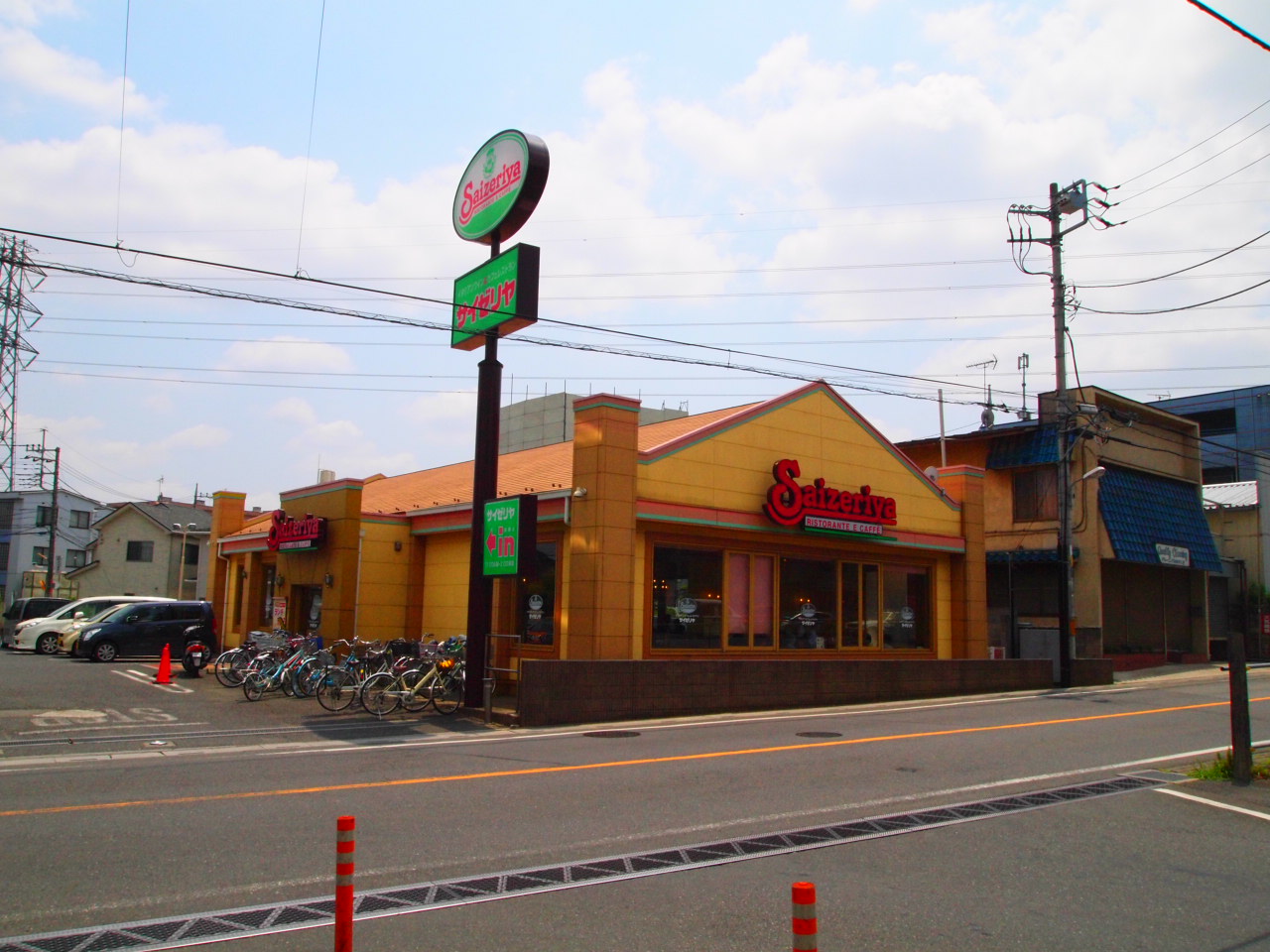 restaurant. Saizeriya Tsuruse store up to (restaurant) 189m