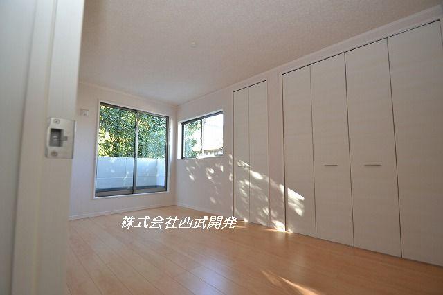 Non-living room. Indoor (12 May 2013) Shooting