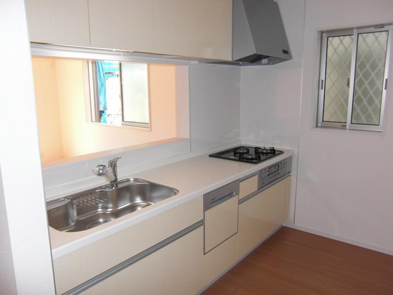 Kitchen. 8 Building room (September 2013) Shooting