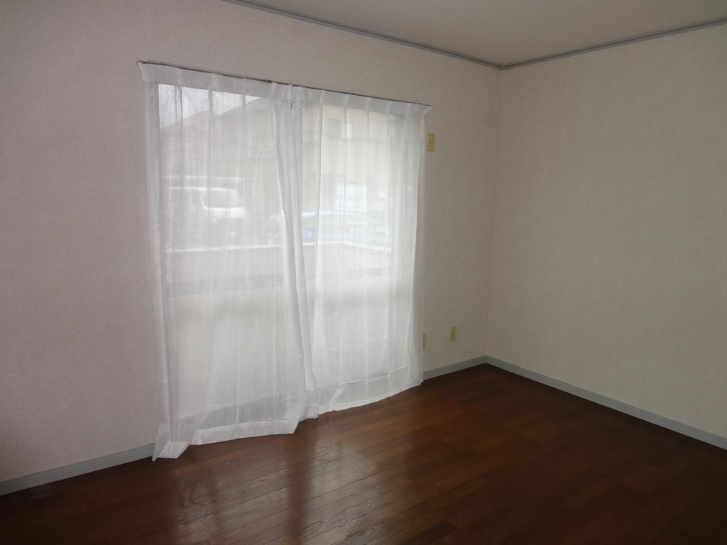 Living and room. 6 Pledge Flooring It comes with a closet