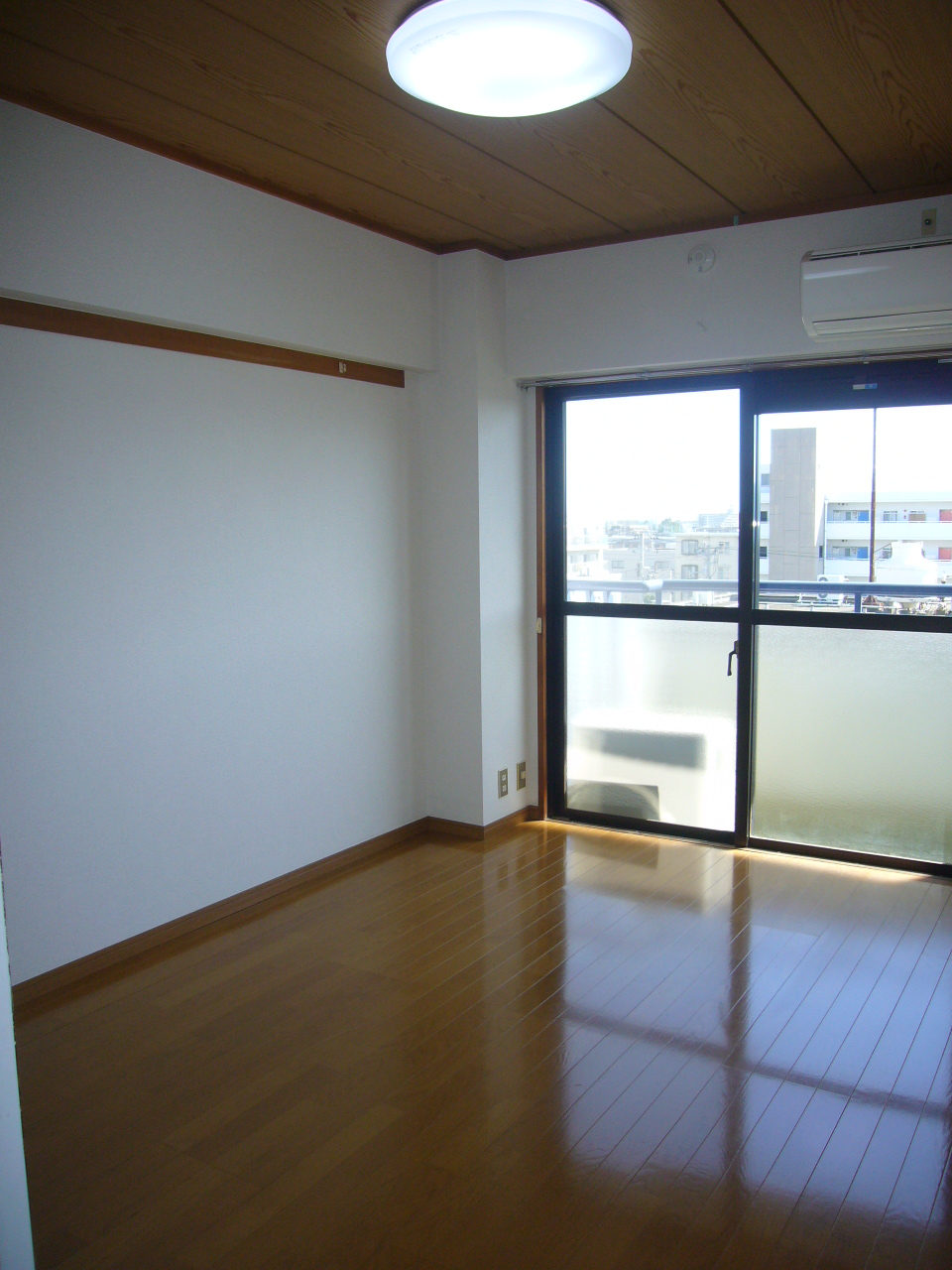 Living and room. illumination ・ Air-conditioned