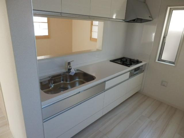 Same specifications photo (kitchen). Same specifications