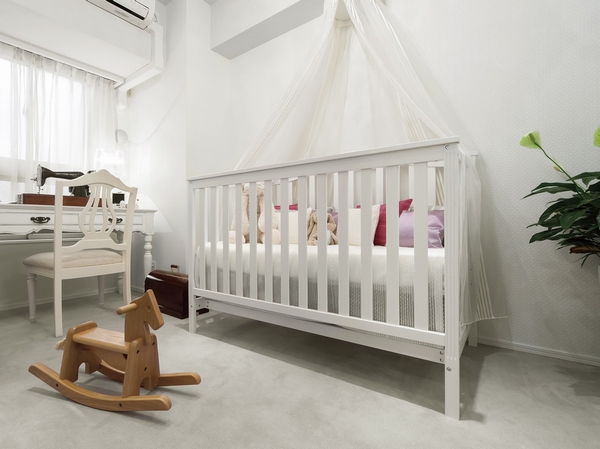 Western-style children room, Study, Such as the hobby room to multipurpose available. We as well as the master bedroom sliding door is adopted