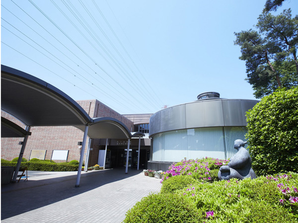 Surrounding environment. Municipal Oi Library (about 1420m ・ 18-minute walk)