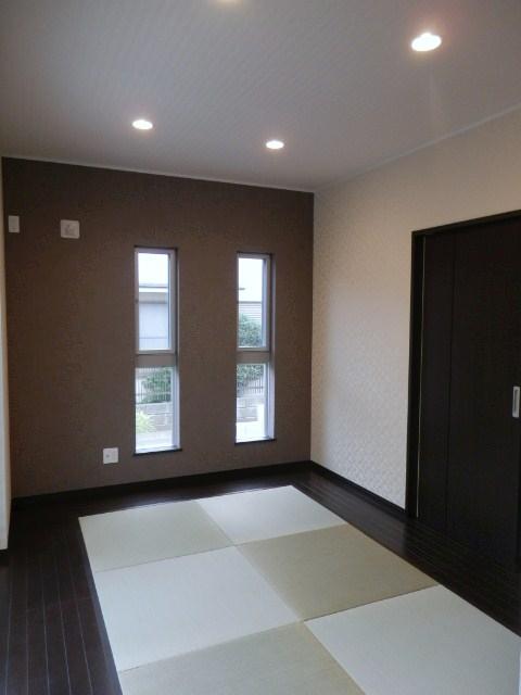 Other introspection. It contains the tatami in the central part, Easy to handle Japanese-style room that was unlike any other.