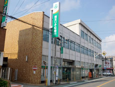 Bank. Saitama Resona Bank Kamifukuoka 516m to the branch (Bank)