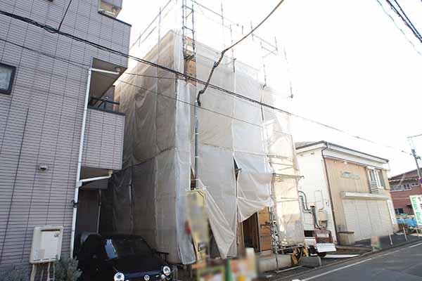 Local appearance photo. Local (11 May 2013) Shooting