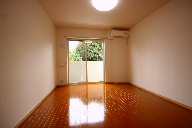Living and room.  ■ Same apartment It is similar to indoor photo