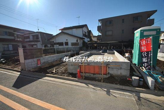 Local appearance photo. Local (12 May 2013) Shooting