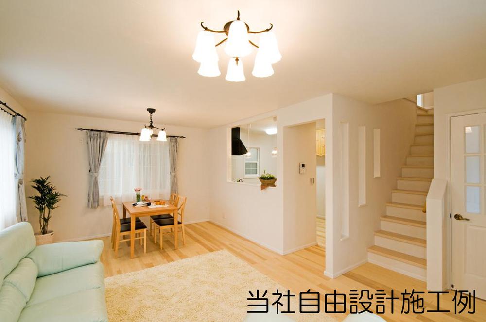 Building plan example (introspection photo). Reference Plan: Our free design and construction example