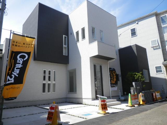 Building plan example (exterior photos). Building plan example