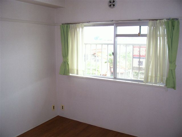 Other room space. North side of the room is also bright