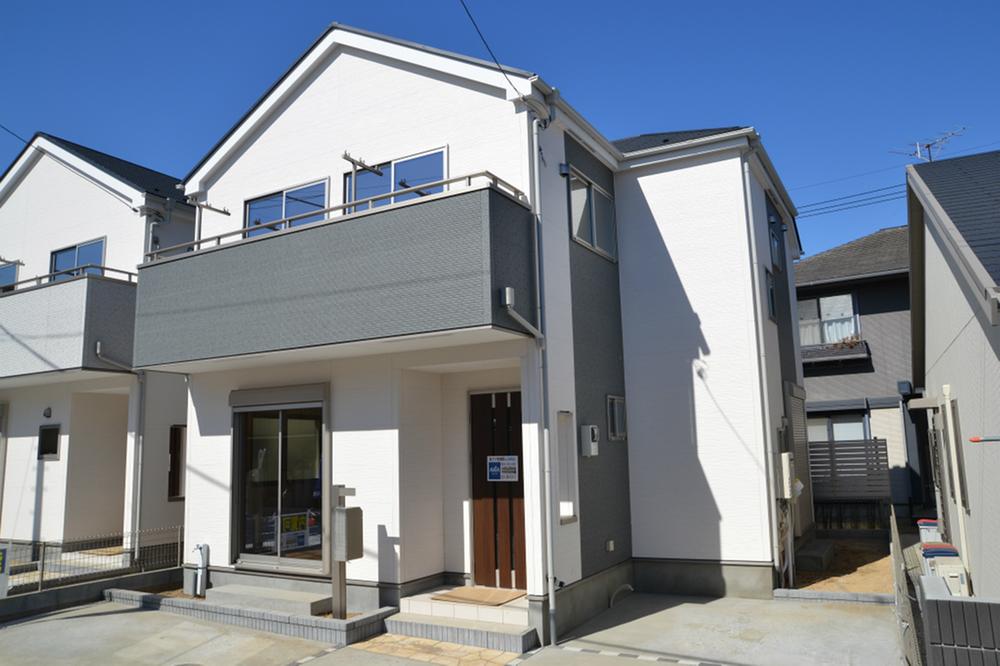 Local appearance photo. Reference: construction cases