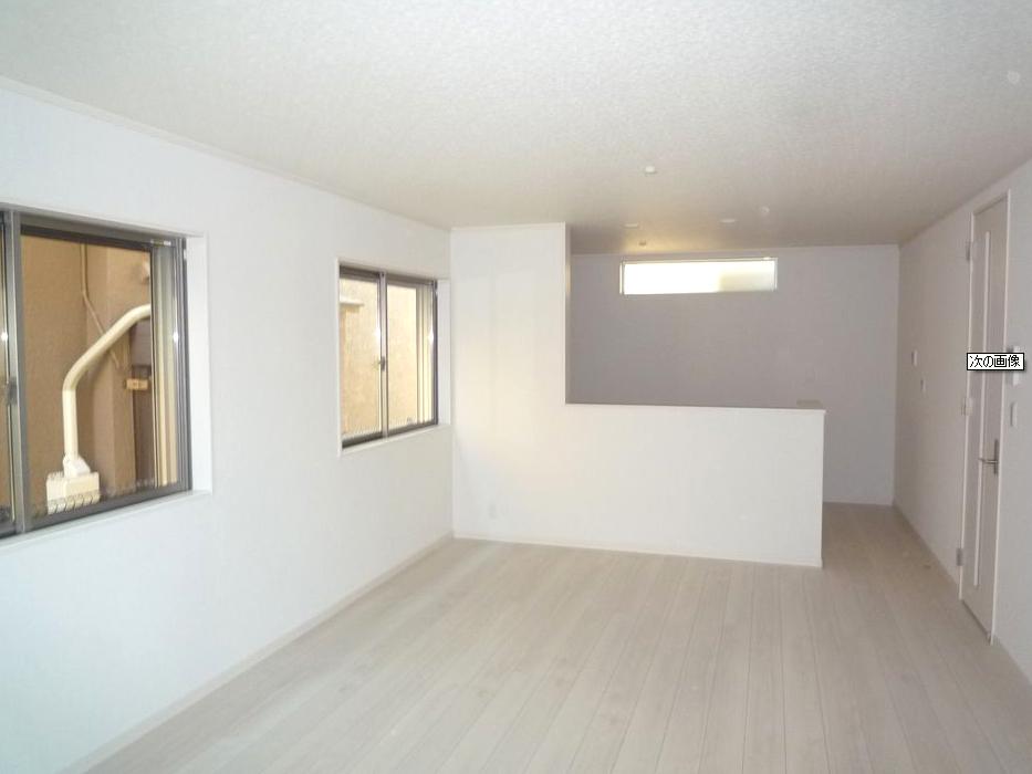 Living. Reference: construction cases