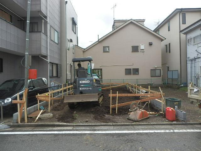 Local appearance photo. Local (10 May 2013) Shooting