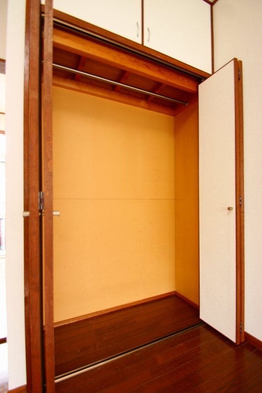 Receipt.  ■ Same apartment It is similar to photo